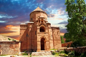 تور وان 4 شب